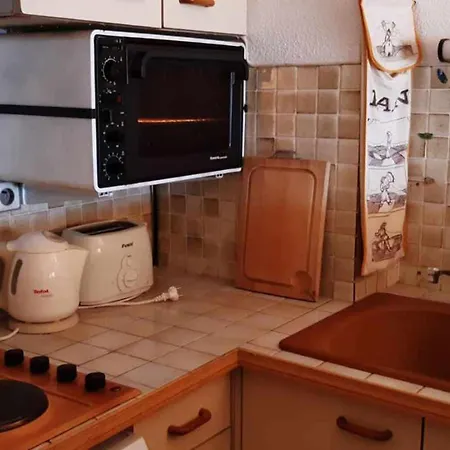 2 Pieces Au Lavandou Avec Parking Proche Plage, Terrasse Vue - Fr-1-251-843 דירה לה לבאנדו