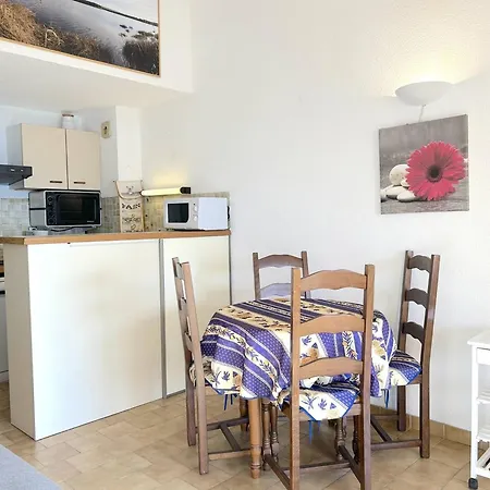 2 Pieces Au Lavandou Avec Parking Proche Plage, Terrasse Vue - Fr-1-251-843 Апартаменти Ле-Лаванду