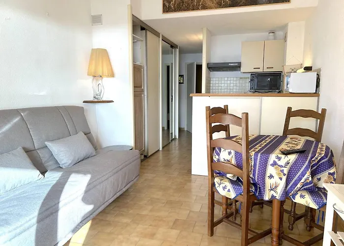 2 Pièces Au Lavandou Avec Parking Proche Plage, Terrasse Vue - Fr-1-251-843 * Le Lavandou