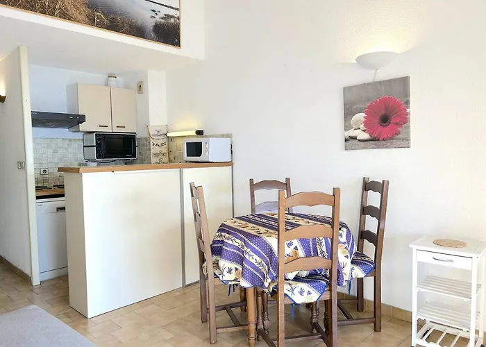 2 Pieces Au Lavandou Avec Parking Proche Plage, Terrasse Vue - Fr-1-251-843 Apartman Le Lavandou